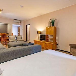 Familien-Zimmer mit Kingsize-Bett